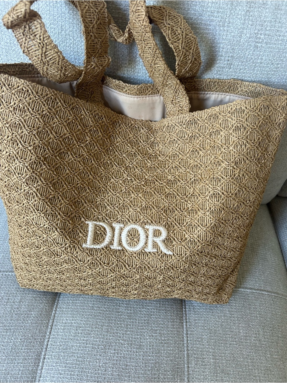 Dior Natural Raffia Tote with Matching Raffia Pouch - Picture 5 of 8